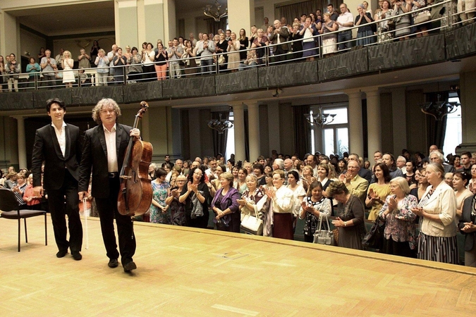 Kūrybinį duetą sulipdė muzikinis alkis