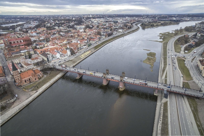 Ant revoliucionierių stalo – Kauno pasiūlymas