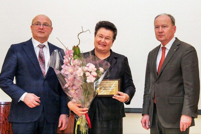Kauno miesto mokslininko premijos įteiktos dviem profesoriams