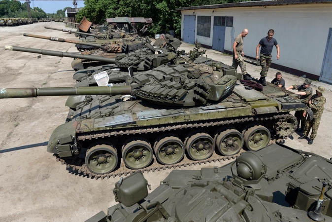 Ukraina grasina panaudoti prieš separatistus visą savo arsenalą