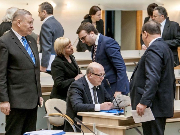 Savivaldybėje šeimininkaus buvęs bankininkas