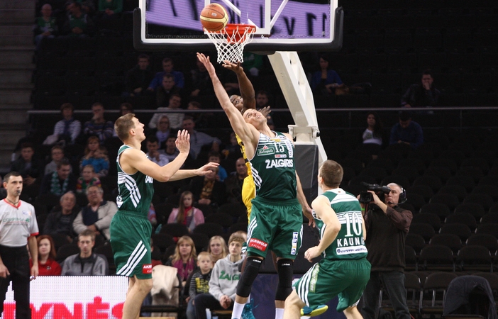 Apmaudus pralaimėjimas: "Žalgiris" vienu tašku neatsilaikė prieš "Šiaulius"