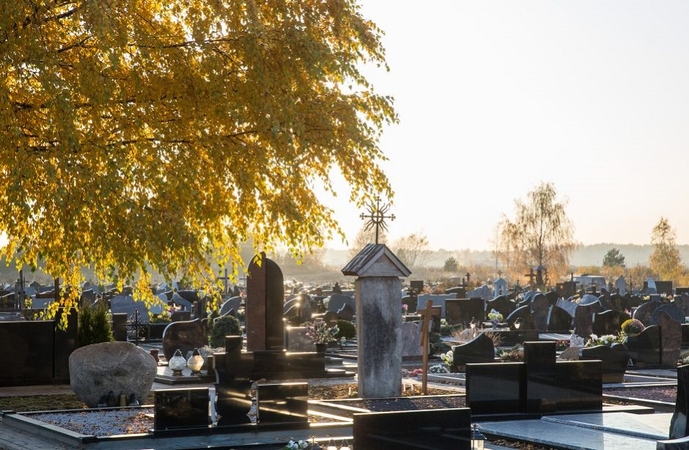 Trys didmiesčiai šiemet palaidojo apie 90 vienišų, nenustatytos tapatybės žmonių
