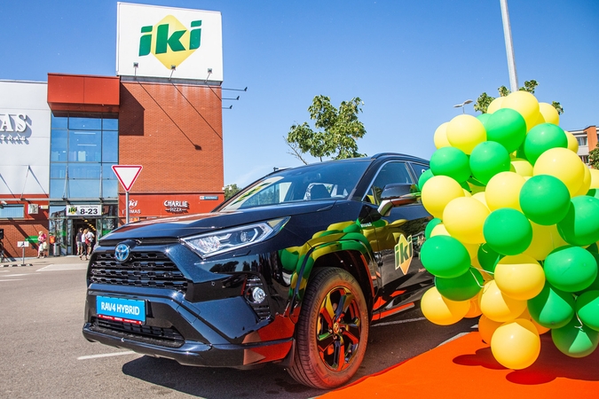 „Iki“ žaidimo visureigį laimėjo vaikų darželio auklėtoja iš Klaipėdos