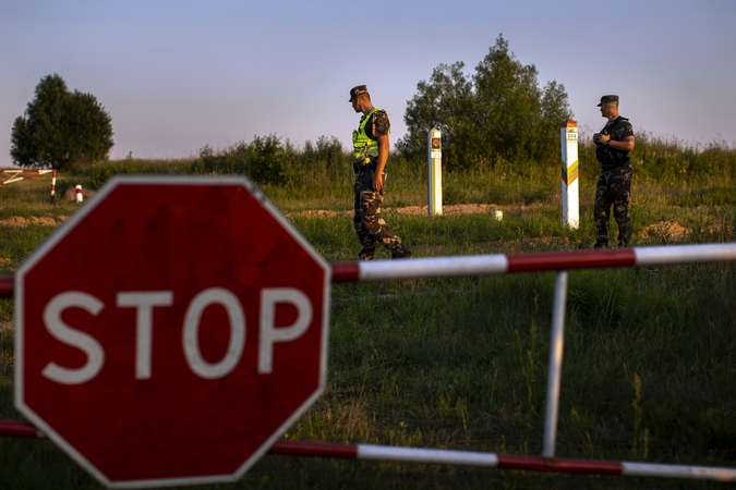Žurnalistams bus leista dirbti arčiau sienos su Baltarusija