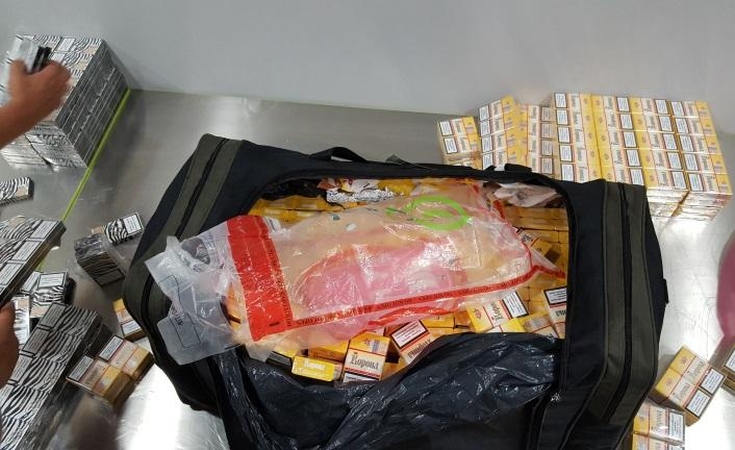Į Viduržemio jūros kurortą – su pilnais krepšiais kontrabandinių cigarečių