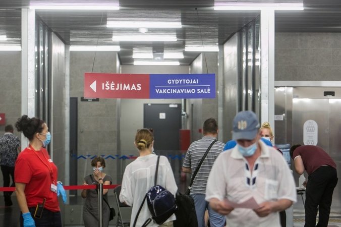 Praėjusią parą nuo COVID-19 paskiepyta per 6,1 tūkst. žmonių