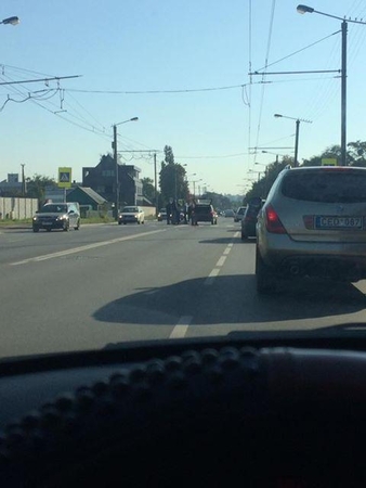 Raudondvario plento pėsčiųjų perėjoje partrenkta moteris