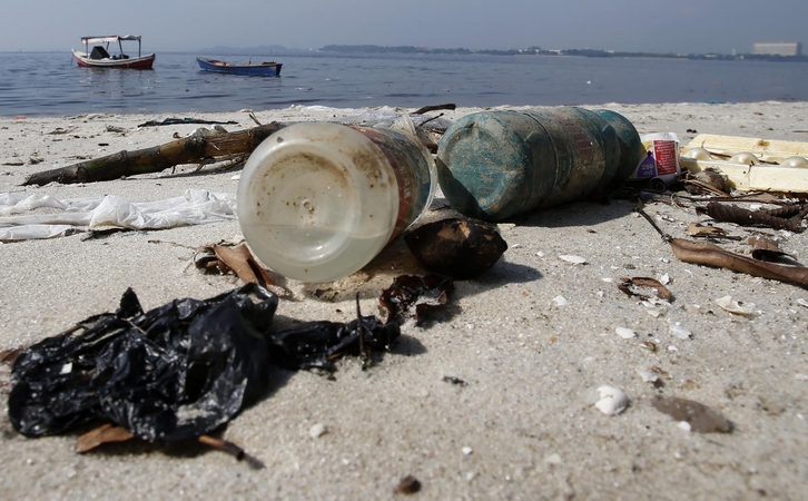 Monrealis skelbia karą plastikiniams vandens buteliams
