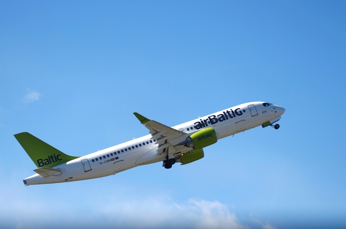 „Air Baltic“ atnaujino skrydžius iš Vilniaus į Taliną