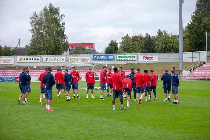 „Sūduva“ Čempionų lygos atranką pradėjo lygiosiomis su „Crvena zvezda“