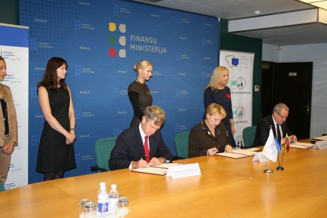 Lietuva daugiabučių renovaciją skatins ir privačių investuotojų lėšomis