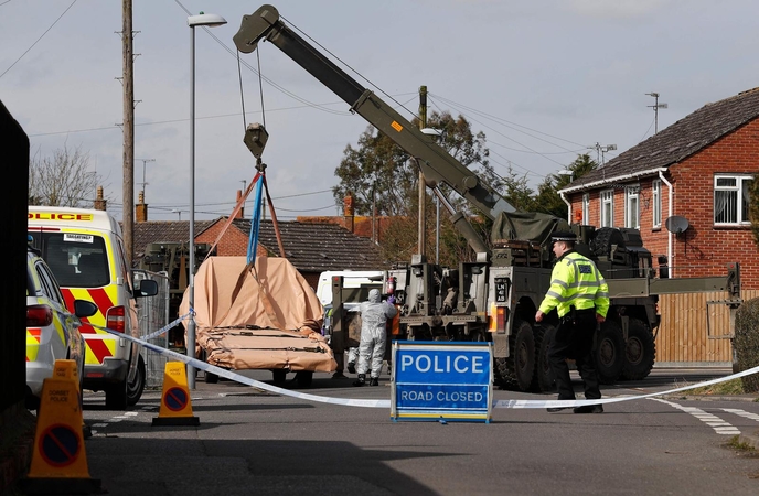Cheminių ginklų ekspertai vyksta į Britaniją tirti S. Skripalio apnuodijimo