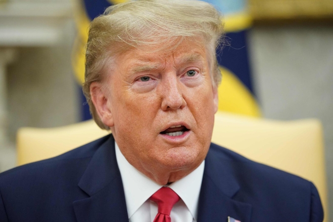D. Trumpas: po atakų Saudo Arabijoje JAV padės sąjungininkams apsirūpinti nafta
