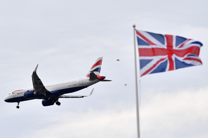 Specialiuoju reisu iš Londono turėtų grįžti 220 lietuvių