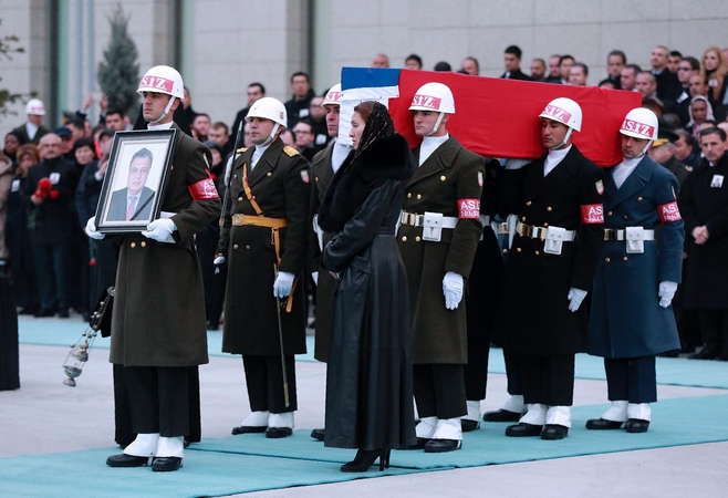 Nužudyto diplomato laidotuvės pakoregavo V. Putino planus
