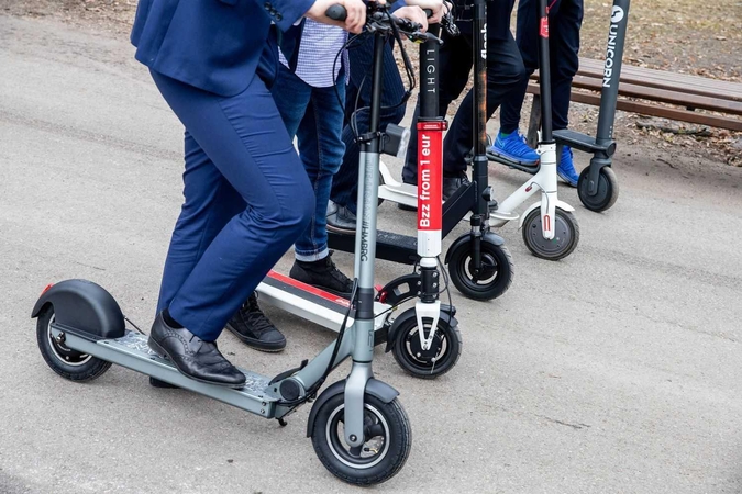 Šiltuoju metų laiku – traumuotų paspirtukininkų antplūdis: lūžta ne tik kojos