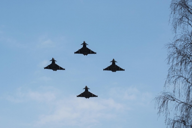 Baltijos šalių oro erdvę saugos italų naikintuvai F-35
