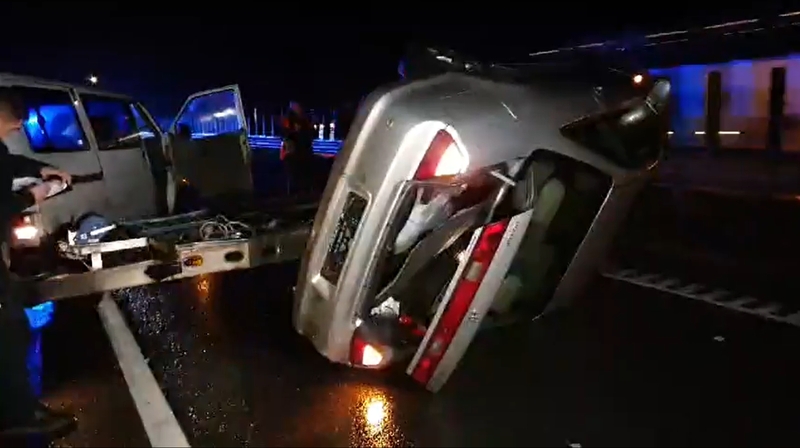 Masinė avarija kelyje Vilnius–Kaunas: susidūrė penki automobiliai 