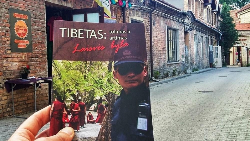 Išleista Dalai Lamos vizitui Lietuvoje skirta knyga
