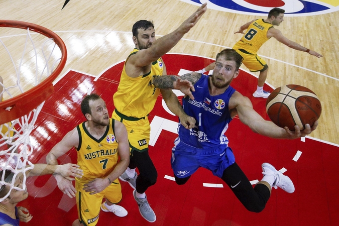 Australija nugalėjo Čekiją ir žengė į pasaulio čempionato pusfinalį