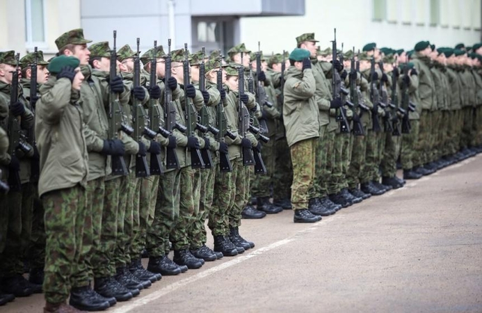 Karo akademijoje prisiekė Jaunesniųjų karininkų vadų mokymų klausytojai