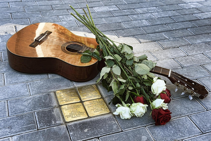 „Atminimo akmenys“ Panevėžyje byloja apie romų bendruomenės tragediją