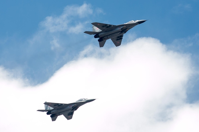 Paskutinę 2017-ųjų savaitę NATO naikintuvai du kartus lydėjo Rusijos orlaivius