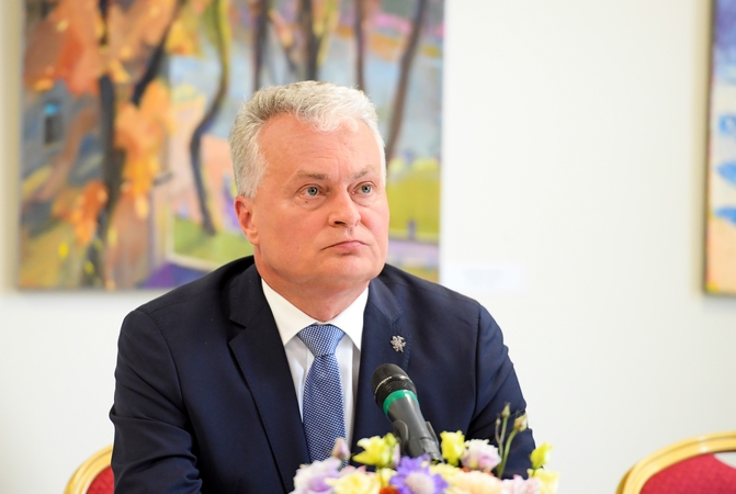G. Nausėda įspėja, kad rudenį gali būti grąžintas nuotolinis ugdymas