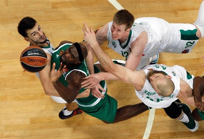 Prieš mūšį su "Panathinaikos" – apie A. Sabonį ir D. Nowitzki
