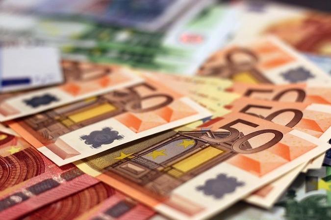 Kaunietė giminaitį įtaria 20 tūkst. eurų vagyste