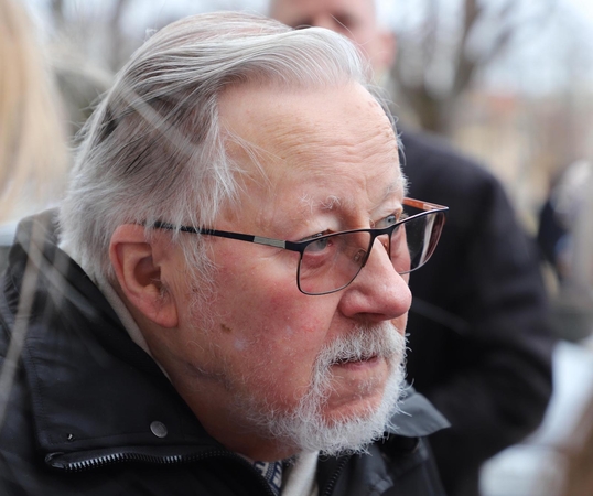 V. Landsbergis ragina iškelti bylą M. Gorbačiovui
