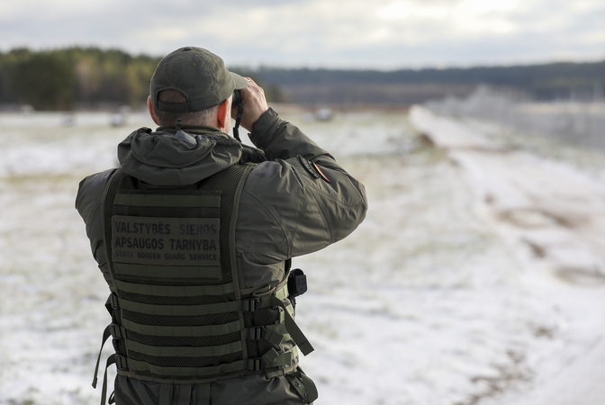 VSAT: per parą pasieniečiai apgręžė 14 neteisėtų migrantų