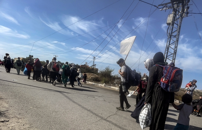 Izraelis skelbia taktinę pertrauką Gazos Ruože