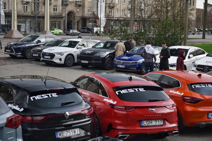 Metų automobilio rinkimai – finišo tiesiojoje (balsuoja ir kauniečiai)
