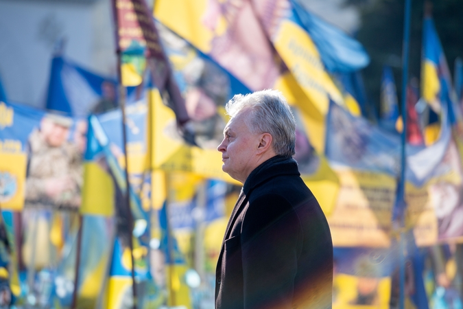 Prezidentas: Lietuva Ukrainai perduos trumpojo nuotolio oro gynybos sistemų