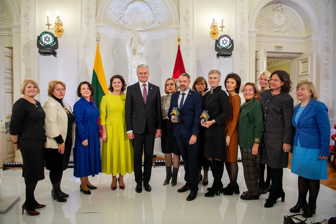 G. Nausėda apdovanojo 20 iniciatyvos „Lietuvos galia“ laureatų