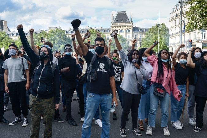 Visame pasaulyje – nauji protestai prieš rasizmą ir policijos smurtą