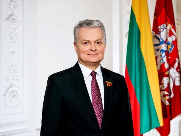 G. Nausėda sveikina su trimis dešimtmečiais laisvės