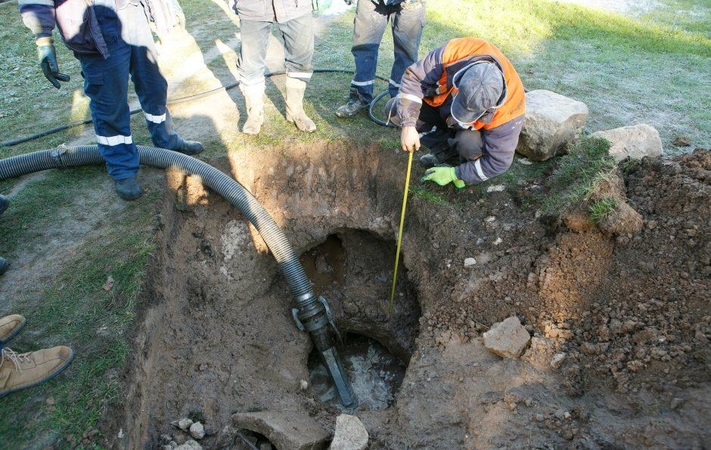 Vandentiekio avarija sukėlė aršų gyventojų ir darbininkų konfliktą