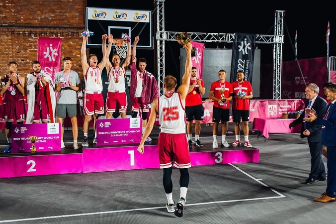 VDU sportininkų dominavimas Europoje: didžiausia studentų delegacija ir devyni iškovoti medaliai