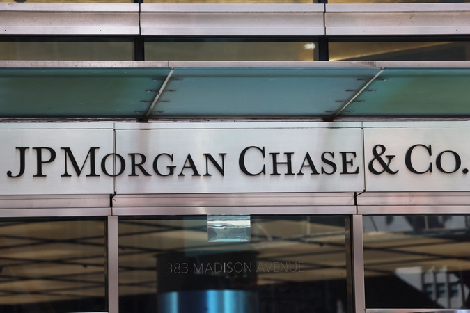 „JPMorgan Chase“ sutiko susitarti su J. Epsteino aukomis