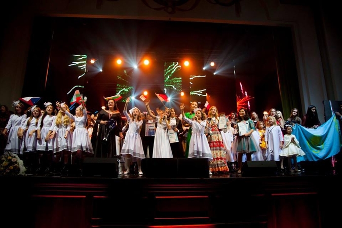 Lietuva triumfavo tarptautiniame vokalistų festivalyje Latvijoje 