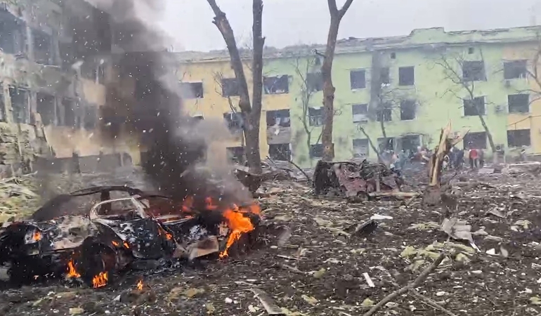 Karas Ukrainoje: per Mariupolio apgultį žuvo jau 1207 civiliai
