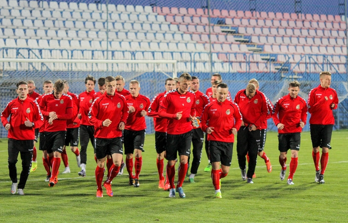 Lietuvos futbolo rinktinė ruošiasi rungtynėms Rumunijoje 