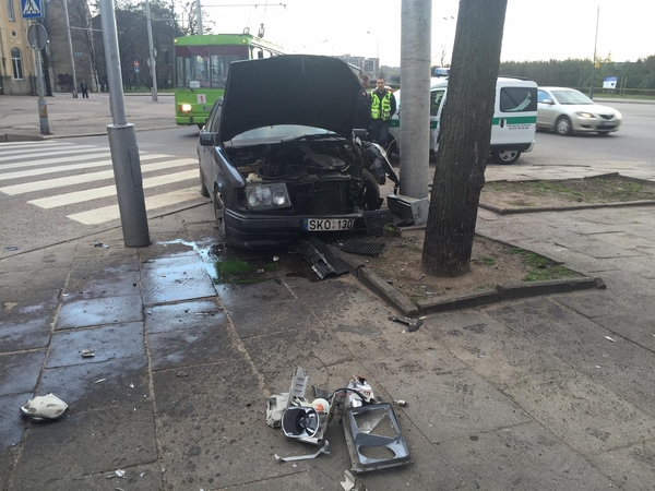 Girtas gaidelis neįveikė klastingo posūkio