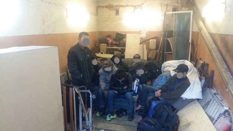Kaune sulaikyti vietnamiečius nelegaliai vežę vyrai