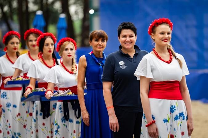 LTOK prezidentė D. Gudzinevičiūtė apdovanojo Europos žaidynių medalininkus