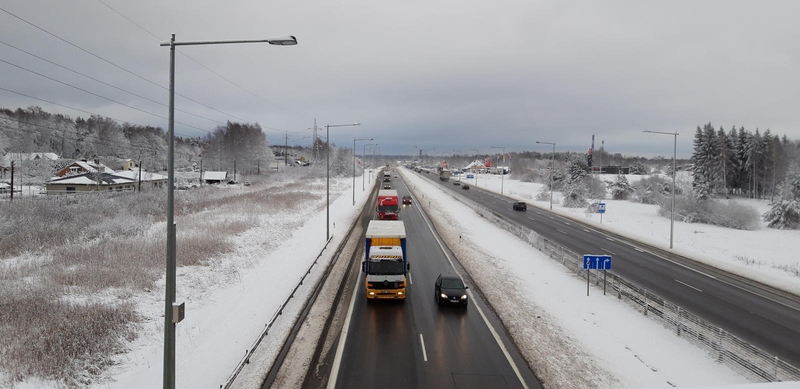 Naktį eismo sąlygas sunkins plikledis