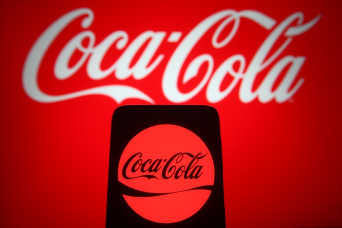 Antrą ketvirtį dėl švelninamų karantino apribojimų pasaulyje augo „Coca-Cola“ pajamos